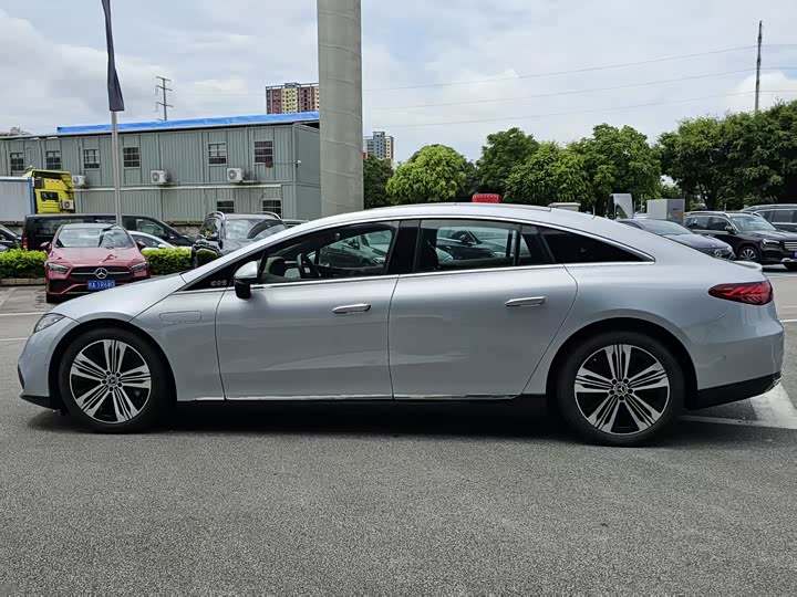 Фото 6 - Mercedes-Benz EQS