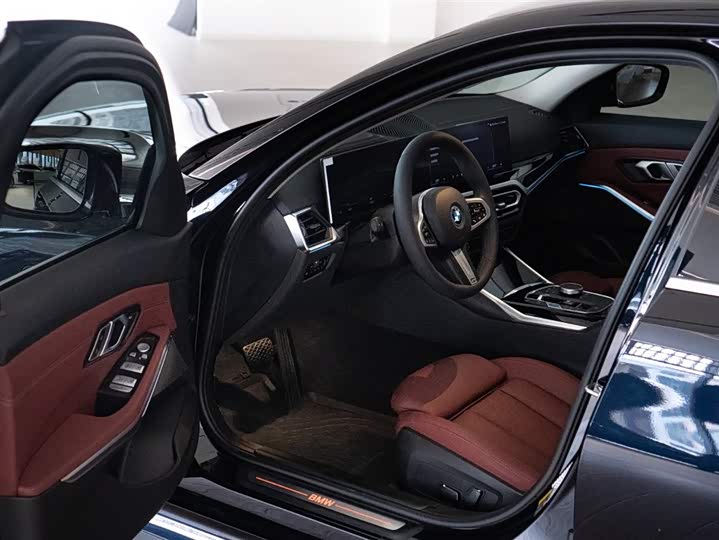 Фото 16 - BMW i3