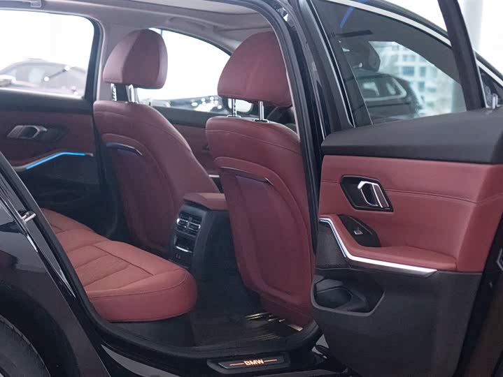 Фото 27 - BMW i3