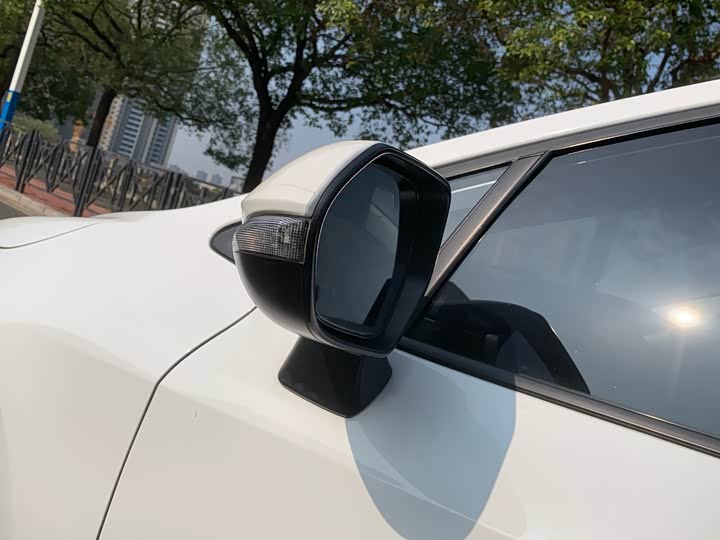 Фото 11 - Toyota Corolla