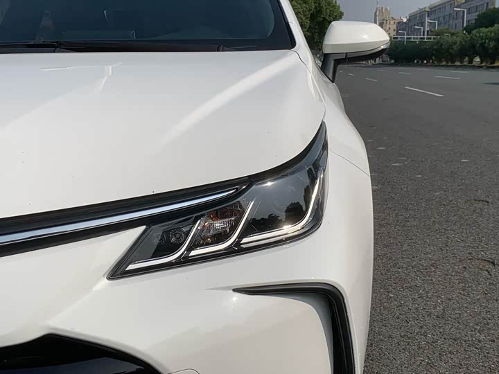 Фото 8 - Toyota Corolla