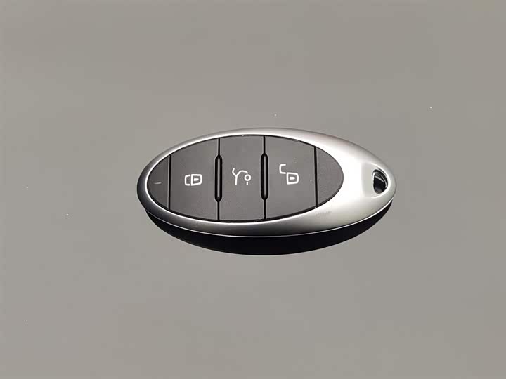 Фото 19 - Bestune B70