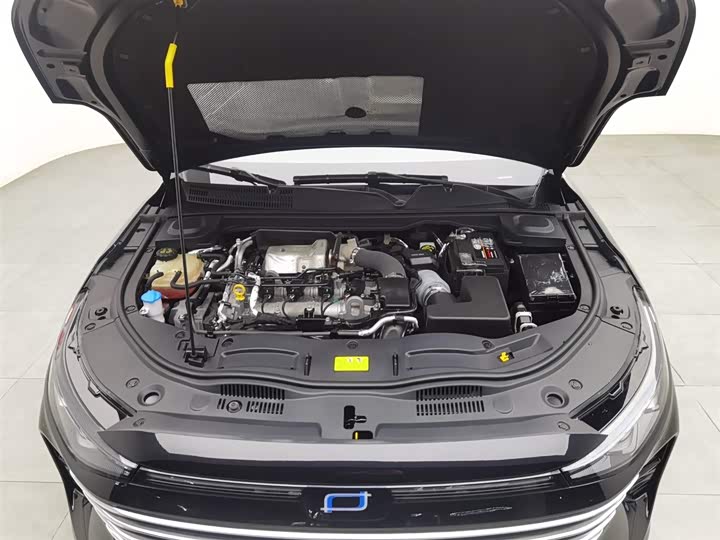 Фото 6 - Bestune B70