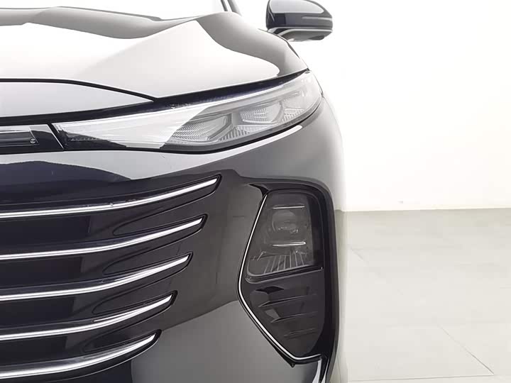 Фото 7 - Bestune B70