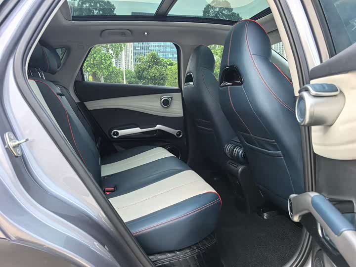 Фото 6 - BYD Yuan Plus