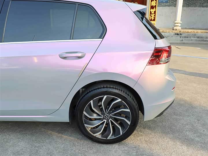 Фото 28 - Volkswagen Golf