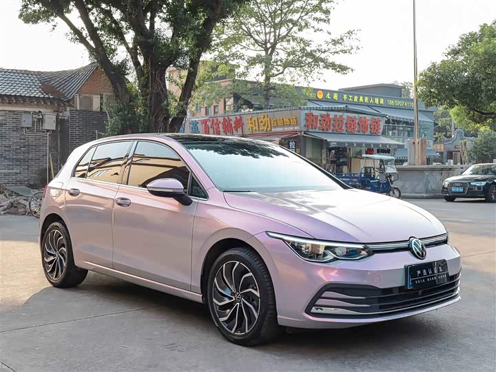 Фото 3 - Volkswagen Golf