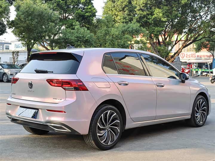 Фото 7 - Volkswagen Golf