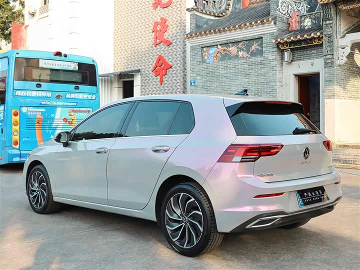 Фото 9 - Volkswagen Golf