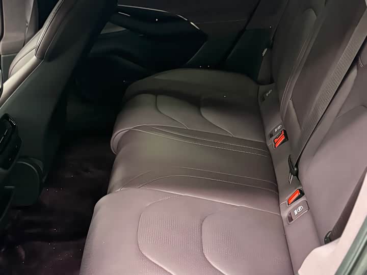 Фото 5 - Xiaomi SU7