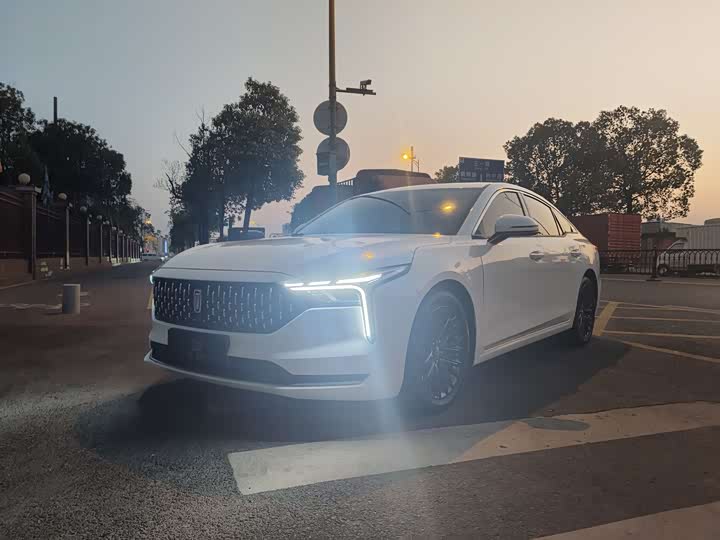 Фото 1 - Bestune B70