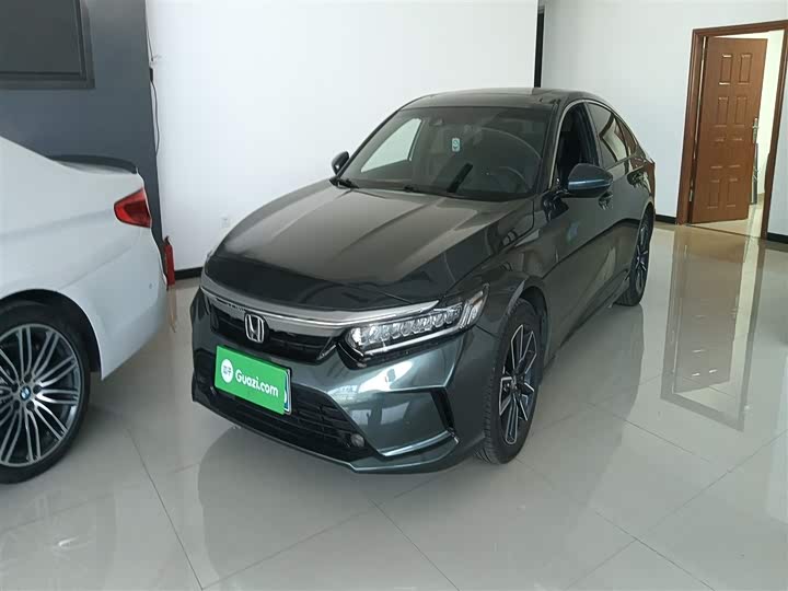 Фото 1 - Honda Inspire