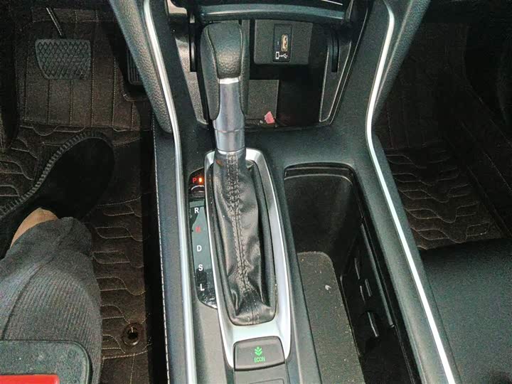 Фото 14 - Honda Inspire