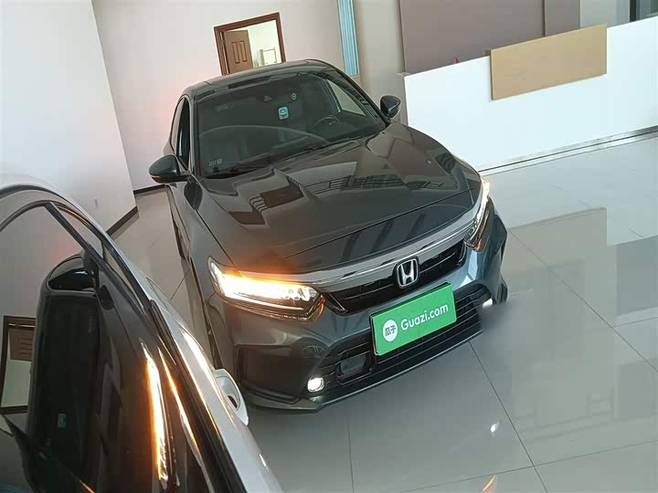 Фото 4 - Honda Inspire