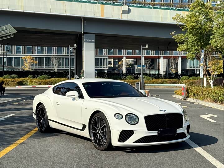 Фото 2 - Bentley Continental GT