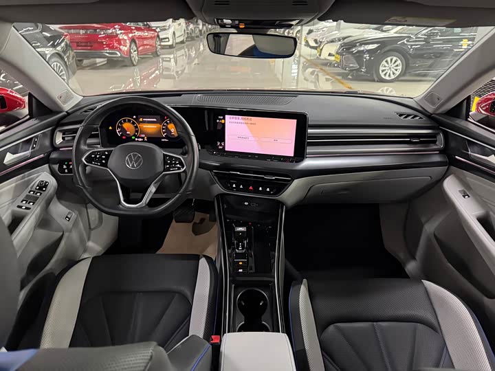 Фото 10 - Volkswagen Lamando L