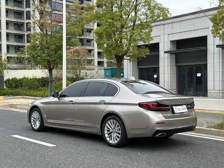 Фото 9 - BMW 5 Series
