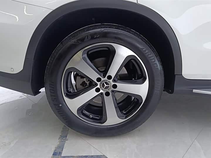 Фото 6 - Mercedes-Benz GLC-Class