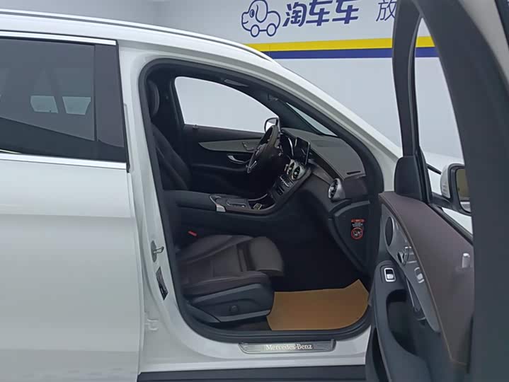 Фото 8 - Mercedes-Benz GLC-Class