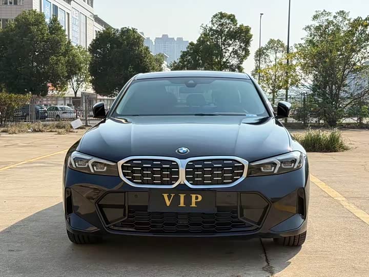 Фото 2 - BMW 3 Series