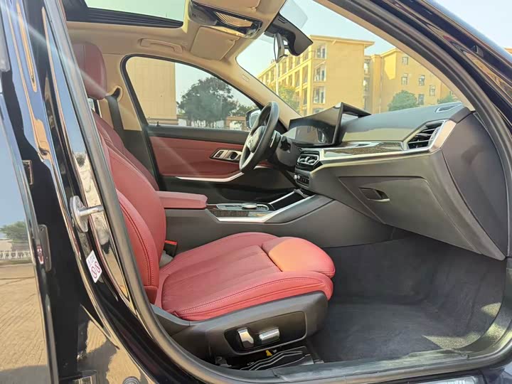 Фото 8 - BMW 3 Series