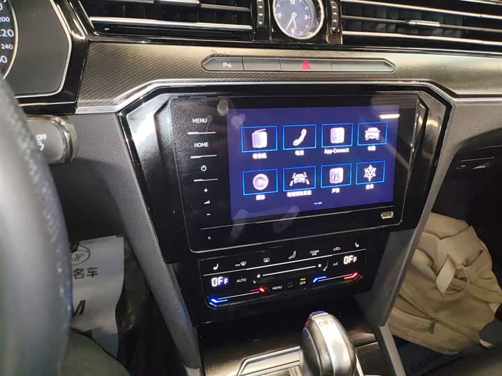 Фото 13 - Volkswagen Magotan