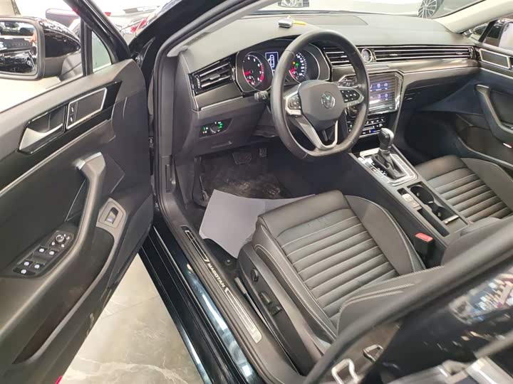 Фото 16 - Volkswagen Magotan