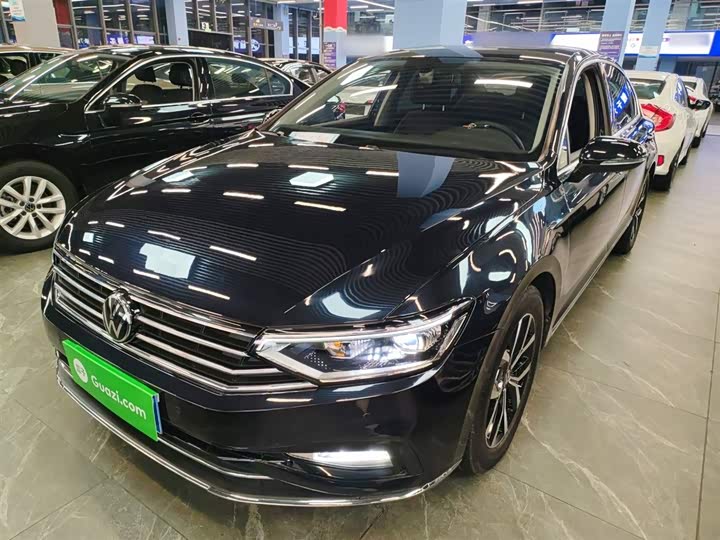 Фото 2 - Volkswagen Magotan