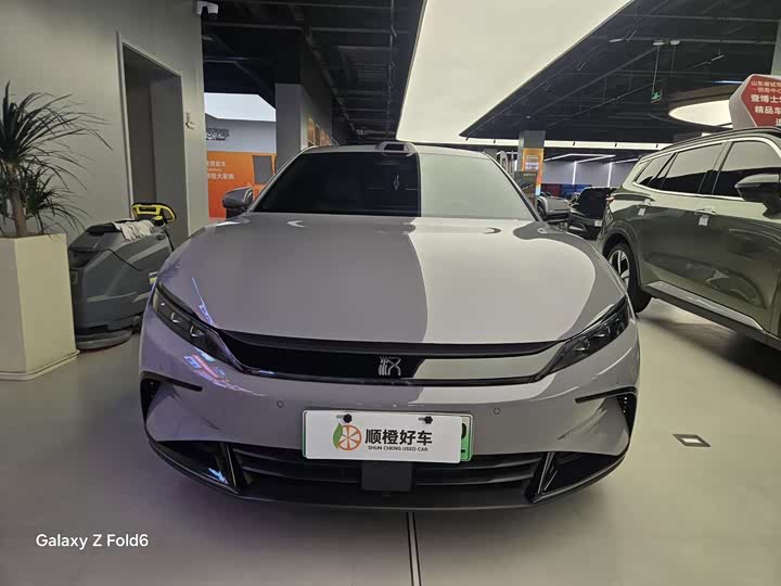 Фото 2 - BYD Han