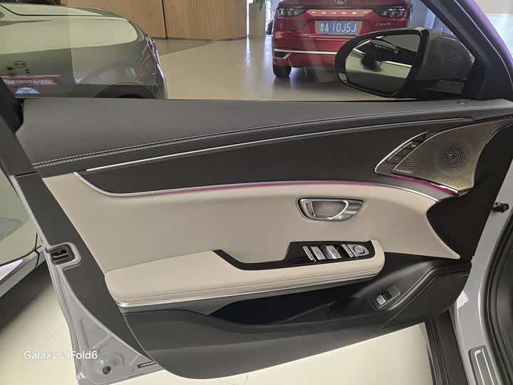 Фото 5 - BYD Han