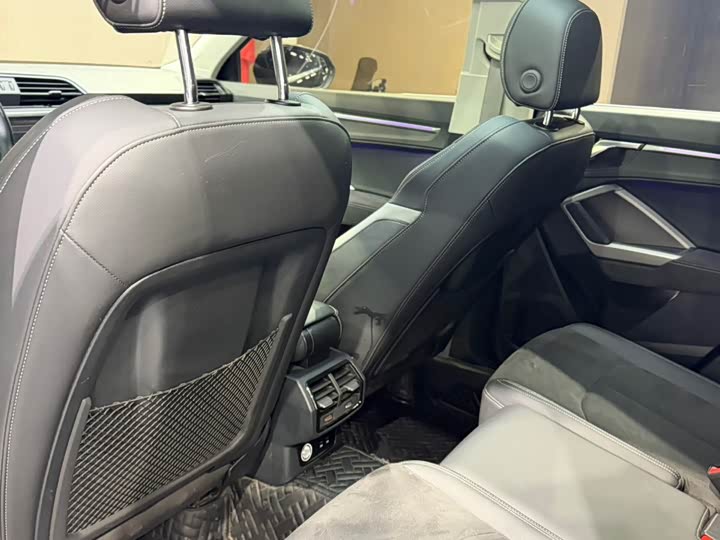 Фото 10 - Audi Q3