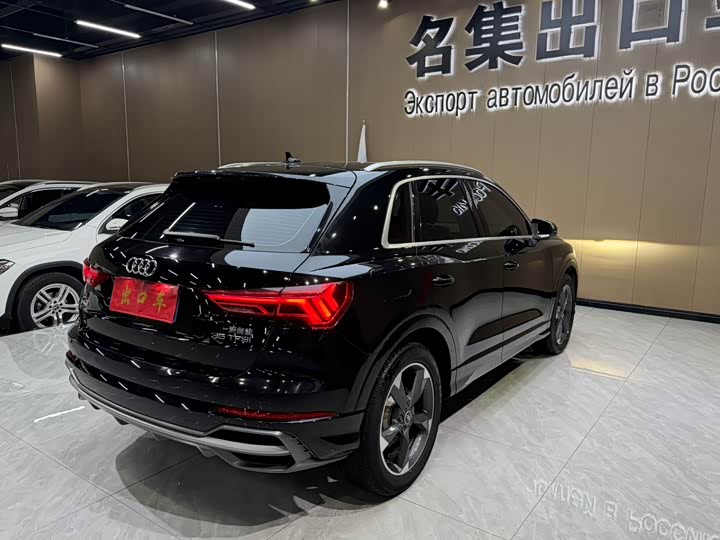 Фото 4 - Audi Q3