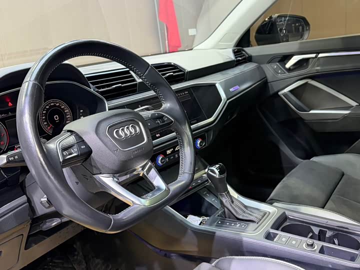 Фото 7 - Audi Q3