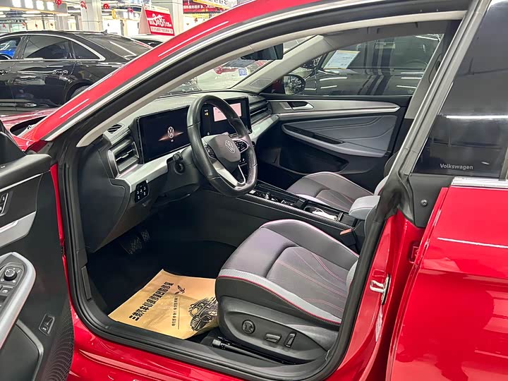 Фото 12 - Volkswagen Lamando L