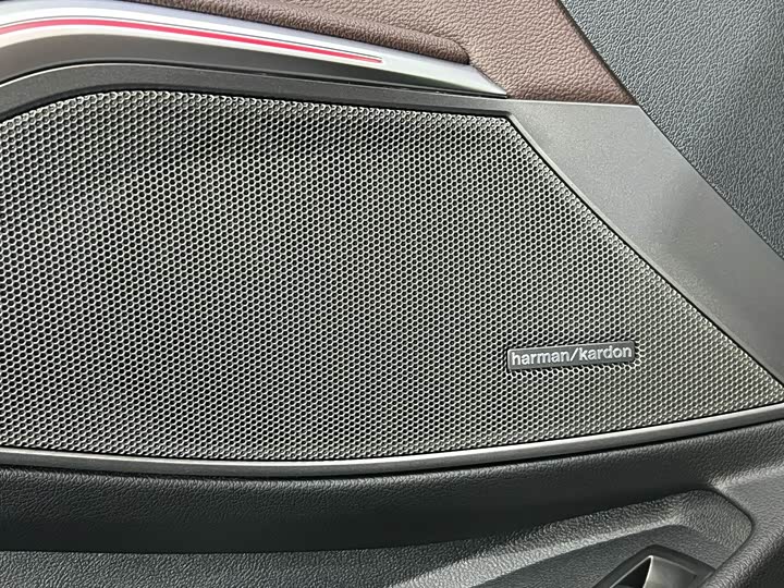 Фото 12 - BMW 3 Series