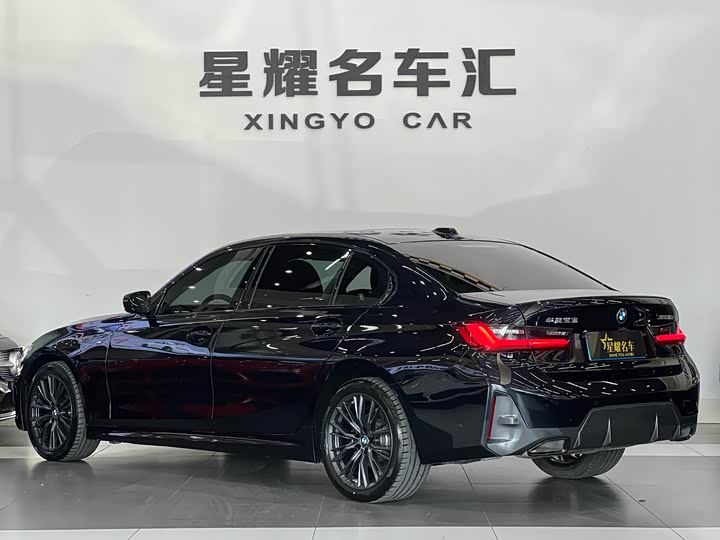 Фото 22 - BMW 3 Series