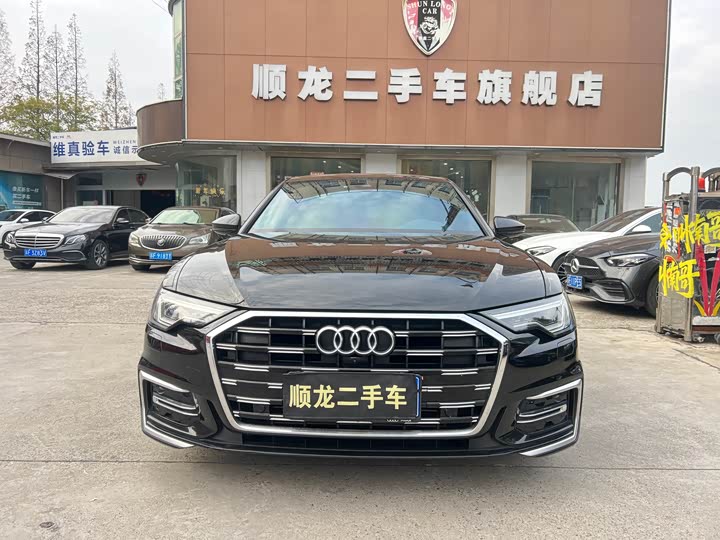 Фото 2 - Audi A6L