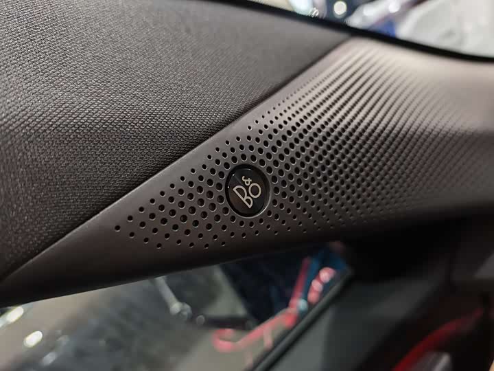 Фото 13 - Ford Edge