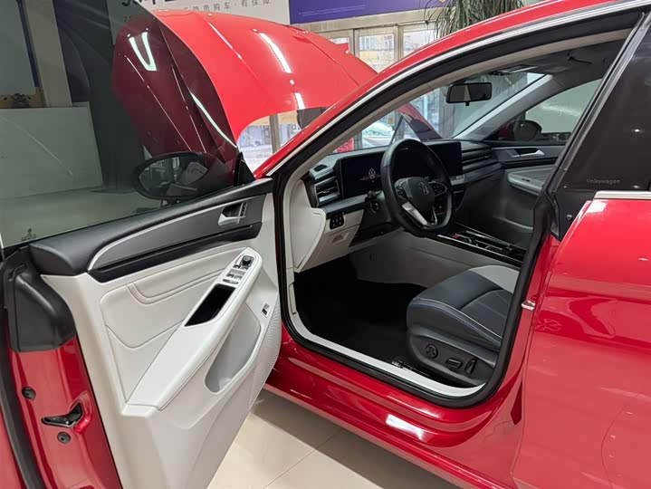 Фото 8 - Volkswagen Lamando L