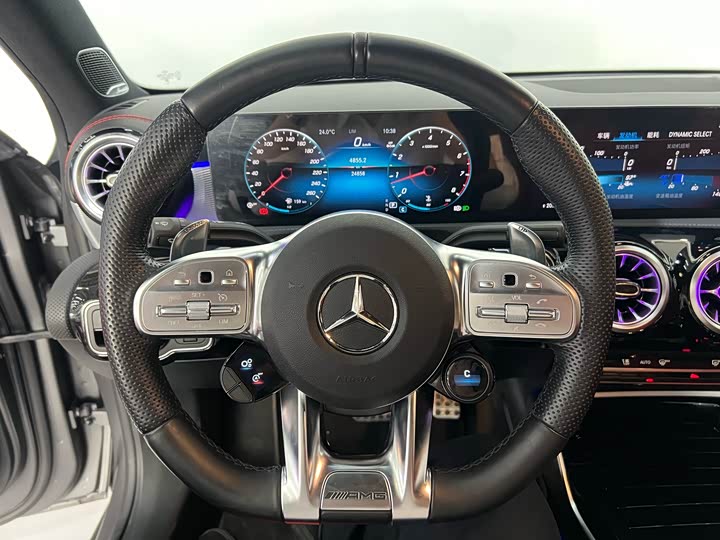 Фото 18 - Mercedes-Benz A-Class AMG