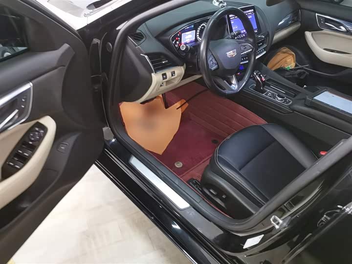 Фото 16 - Cadillac CT5