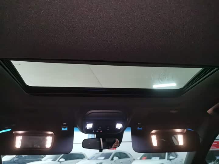 Фото 18 - Cadillac CT5