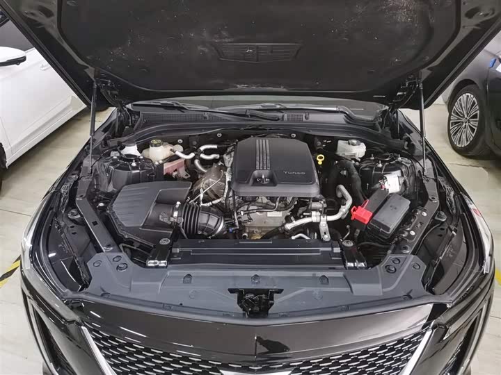 Фото 20 - Cadillac CT5