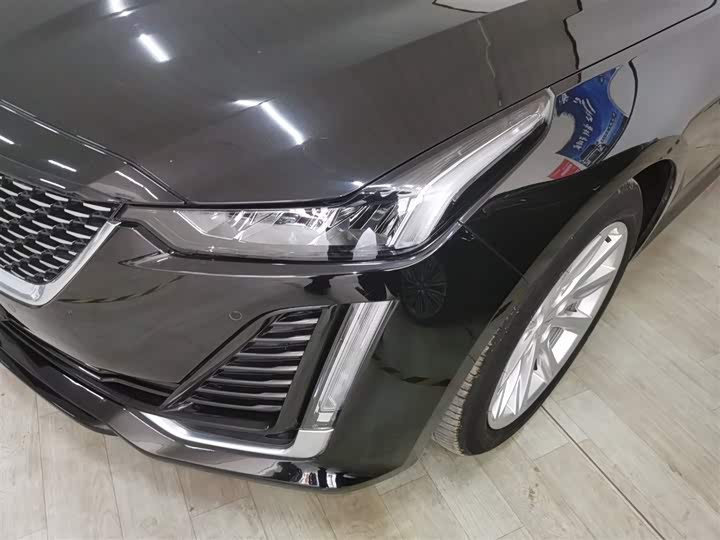 Фото 24 - Cadillac CT5