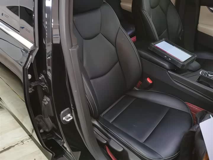 Фото 25 - Cadillac CT5