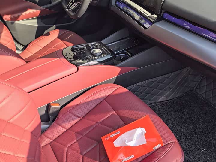 Фото 6 - BMW 5 Series