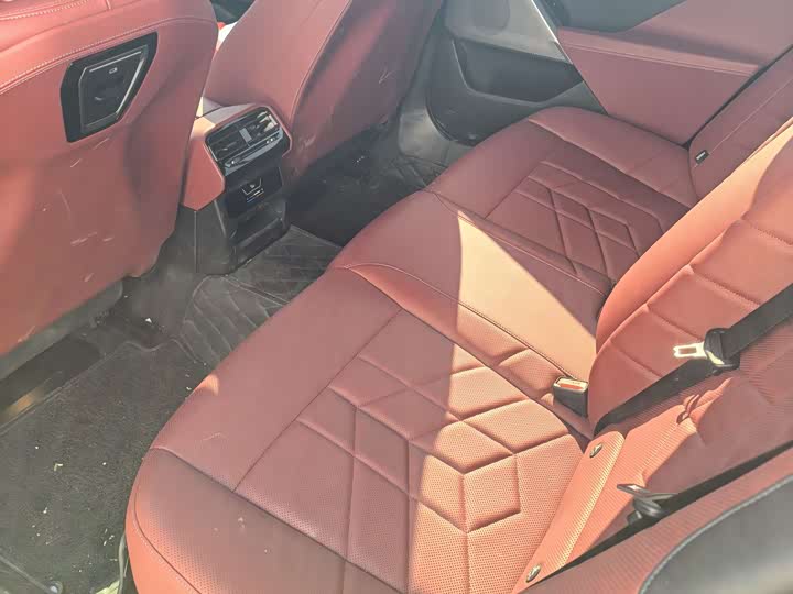 Фото 8 - BMW 5 Series