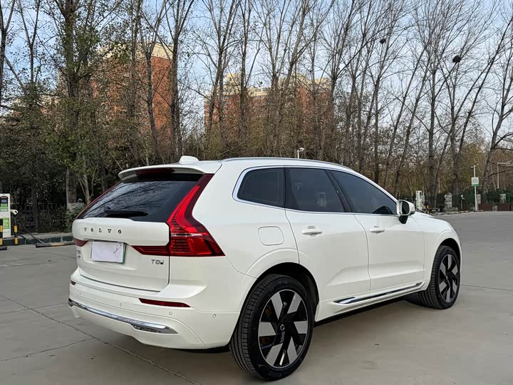 Фото 4 - Volvo XC60 Hybrid
