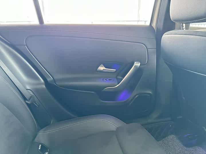 Фото 12 - Mercedes-Benz A-Class