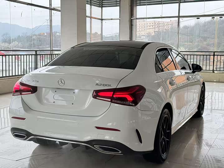 Фото 17 - Mercedes-Benz A-Class